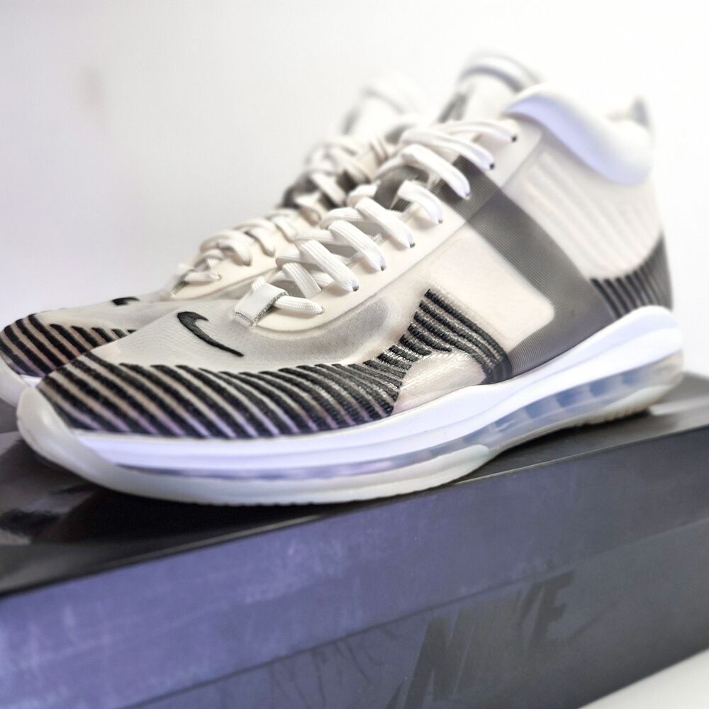 Nike LeBron x John Elliott Icon QS White Black AQ0114-100 Men’s Size 10.5 OG Box